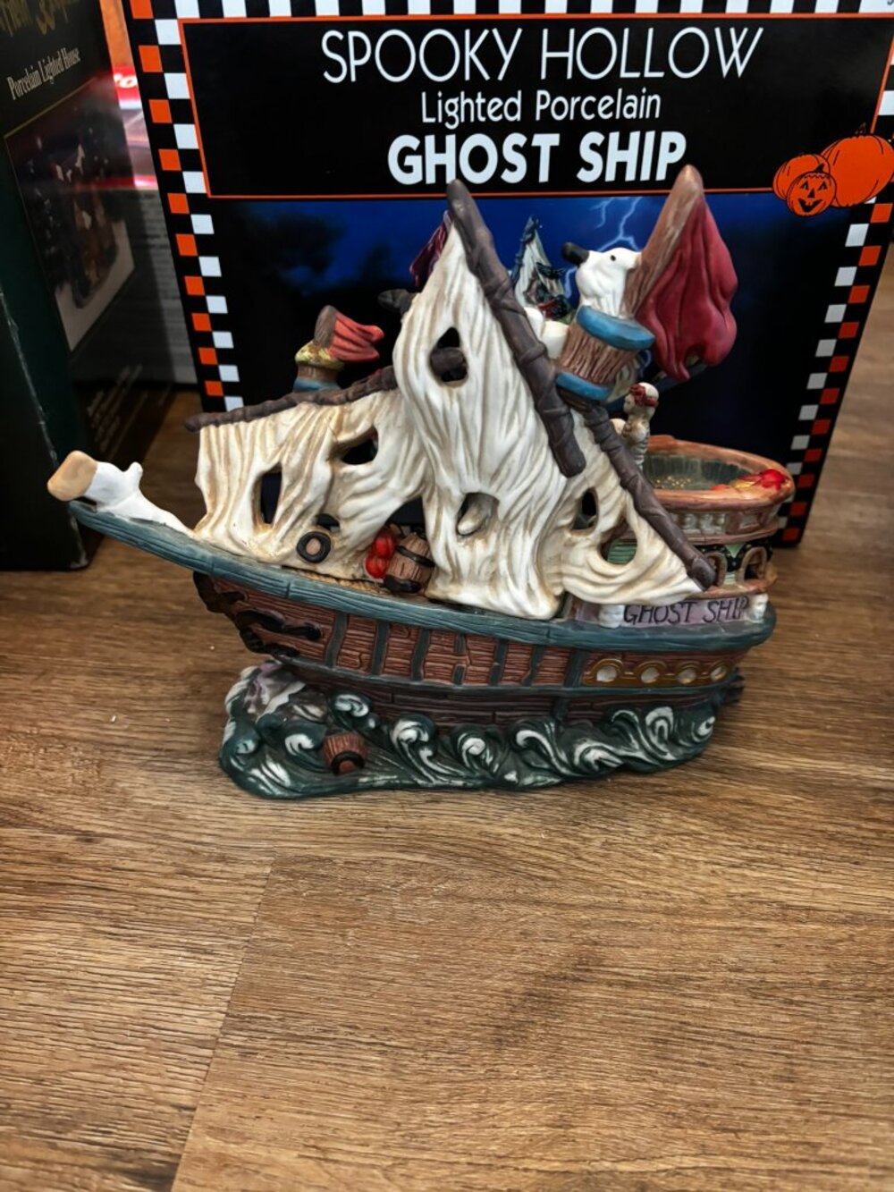 Spooky Hollow Halloween Village light up Ghost Ship MIB